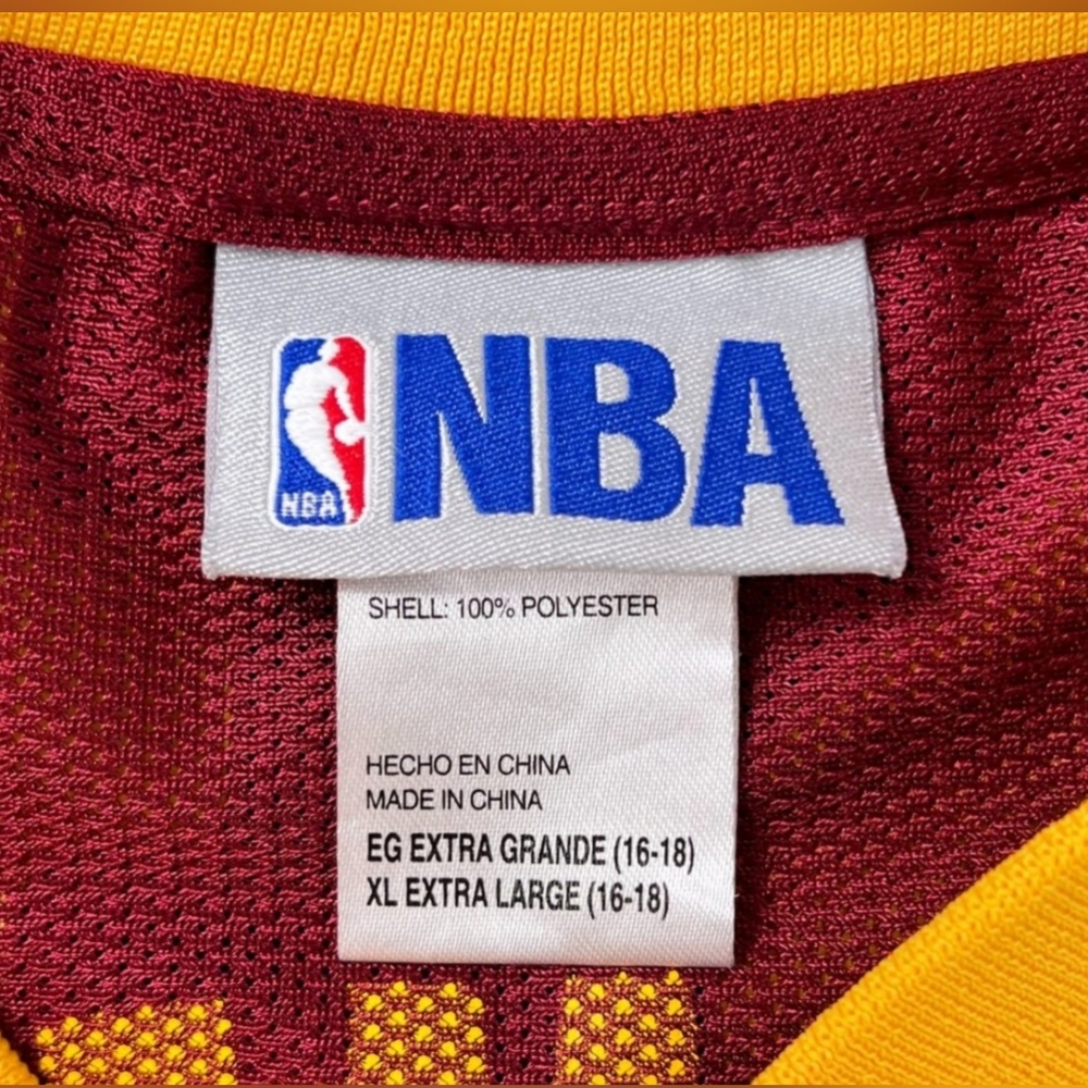 Boys Size XL 16-18 Cleveland Cavaliers Lebron James 23 NBA Jersey Red Gold - Picture 9 of 10